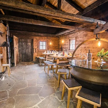 Kashuette Hochzillertal Hotel *