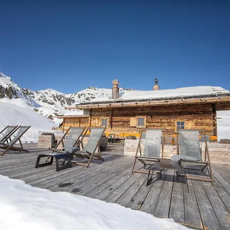 Kashuette Hochzillertal Hotel *